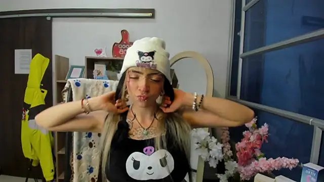 Samantha Smiith online show from September 23, 3:37 am