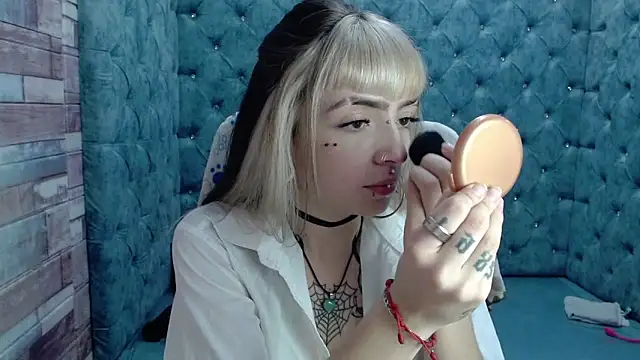 Samantha Smiith online show from October 3, 4:06 am