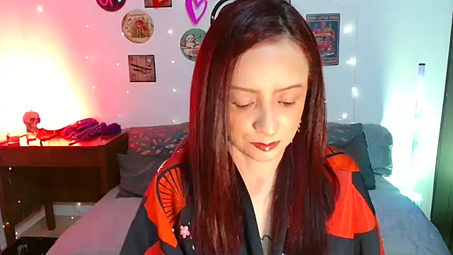 catalinamommyx online show from February 12, 2:02 am