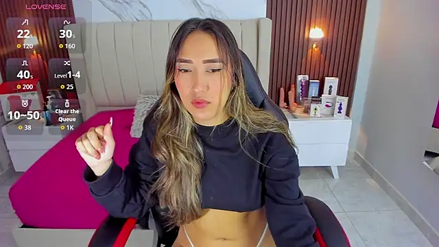 CAMILAGRAY online show from October 28, 12:33 pm