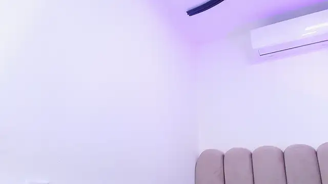 nicol f online show from February 17, 3:06 am