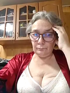 IrinaSweet54 online show from October 17, 4:10 pm