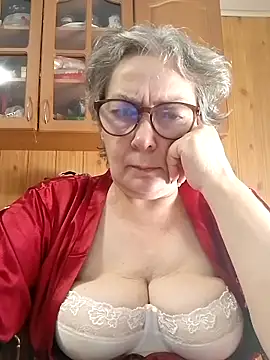 IrinaSweet54 online show from October 31, 8:40 am