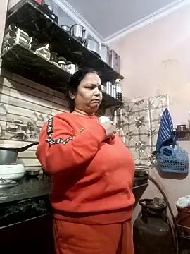 Kavya kapoor online show from January 8, 3:32 am