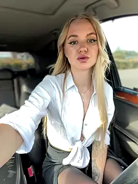 Devill Angel  online show from September 28, 11:59 am