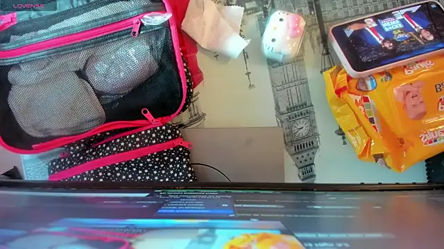 Snapshot of Maria__maria chatting on October 17, 8:23 pm Maria maria online show from October 17, 8:23 pm