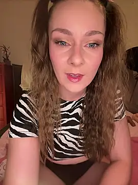 Joanachupa online show from January 31, 9:02 pm