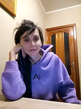 Francenia lolis online show from January 7, 7:06 pm