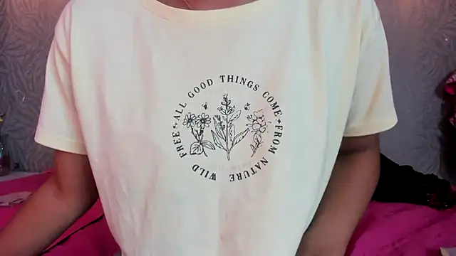 KOURTNEY-- online show from December 14, 2:06 am