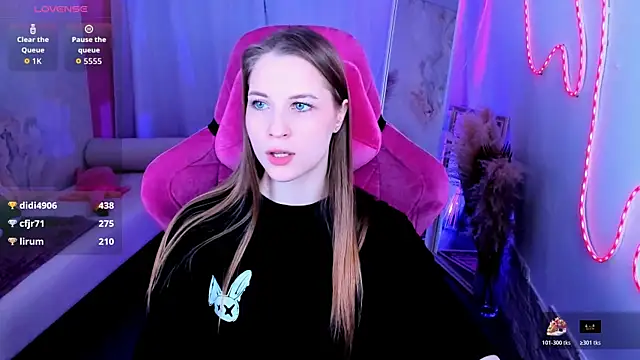 CuteMousee online show from November 25, 9:22 am