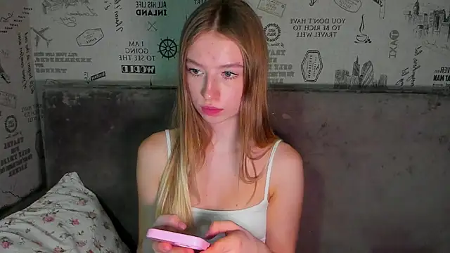 minidivaa  online show from November 25, 9:37 pm