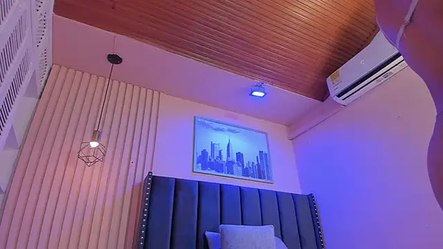 viiolett lee online show from September 26, 10:29 pm