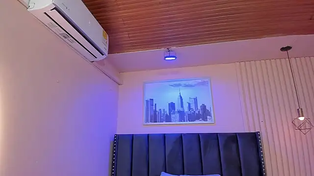 viiolett lee online show from September 23, 9:02 pm