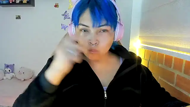 Shaddycute  online show from October 28, 2:34 pm