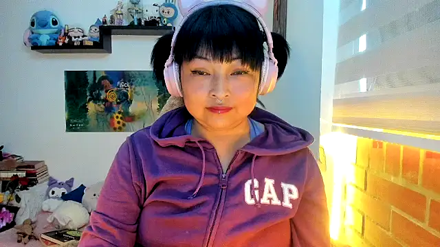 Shaddycute  online show from February 14, 2:19 pm