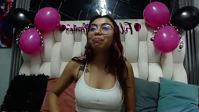 Ava jones1 online show from January 13, 5:13 am