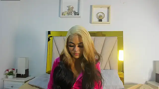 vahiolet fuentes online show from November 5, 3:01 am