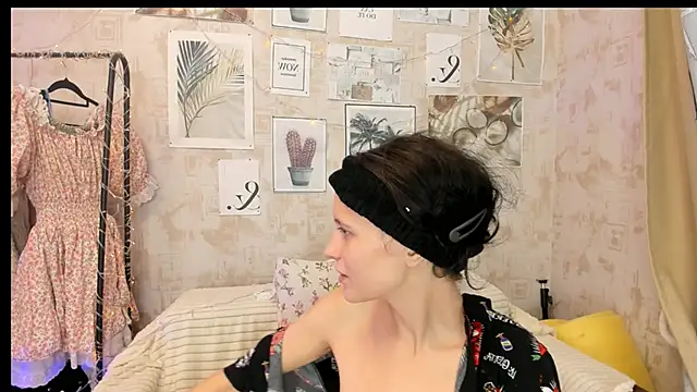 Luafy Toddy online show from November 24, 4:03 am