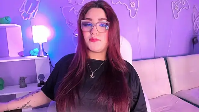 Camiila Osorio online show from November 17, 5:13 pm