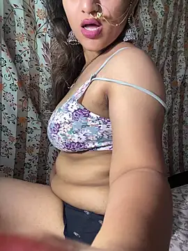 Snapshot of pikaindian chatting on October 31, 9:46 am pikaindian online show from October 31, 9:46 am