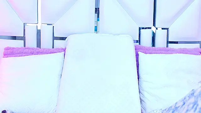 AlliciaKim online show from February 26, 12:04 pm