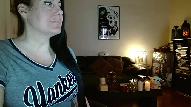 mandaloriangirls online show from February 16, 8:09 pm