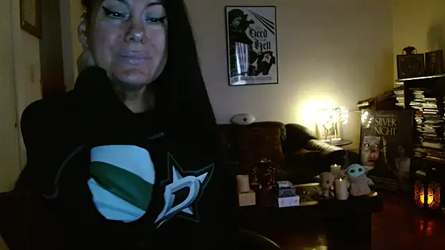 mandaloriangirls online show from November 10, 7:31 pm