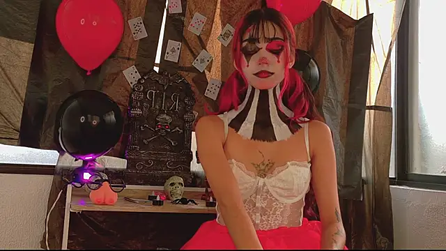 ParisFox  online show from November 1, 8:57 pm