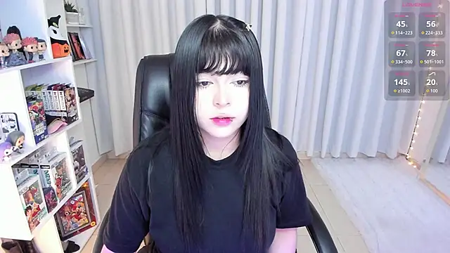 misshoneyxxx online show from September 9, 4:23 am