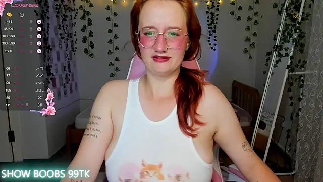 Snapshot of KrisTyBooBsin chatting on September 10, 2:06 pm KrisTyBooBsin online show from September 10, 2:06 pm