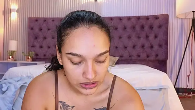 EMILYY FOXY online show from November 7, 8:03 pm