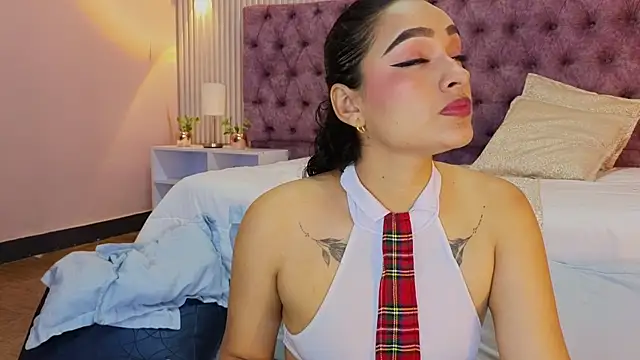 EMILYY FOXY online show from November 20, 7:15 pm