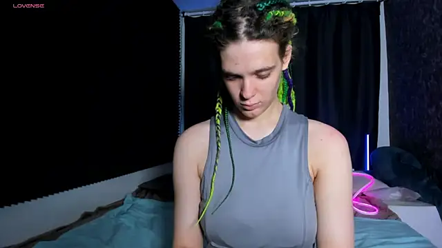 KIKI Krash online show from November 20, 10:27 am