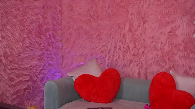 MayaRayy online show from March 3, 3:07 pm