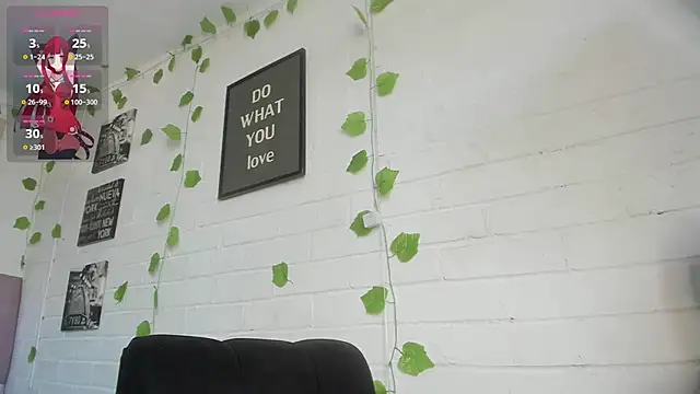 katt  black   online show from November 8, 9:09 pm