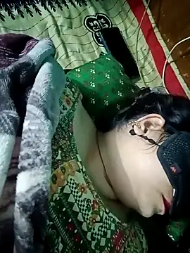 Lustyful Couple online show from November 10, 11:11 pm