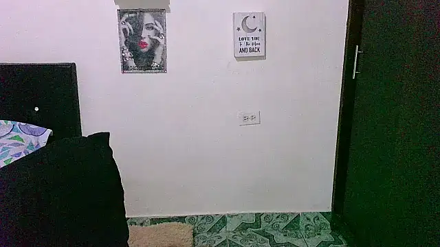 zaray bella online show from October 18, 9:49 pm