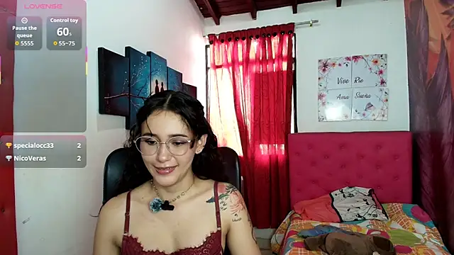 miley blue  online show from February 4, 7:28 pm