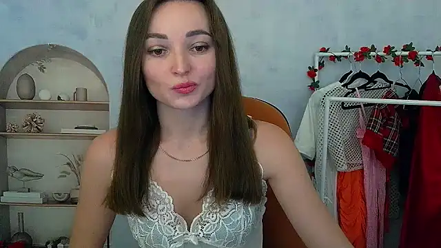  Barbie Kiss  online show from November 28, 6:55 pm