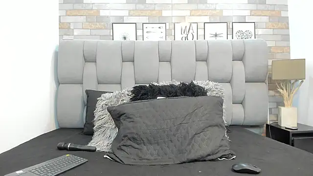 KariinaTaylor online show from January 13, 6:56 pm