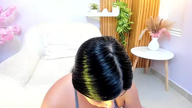 MaddyCute4u online show from December 2, 2:08 pm