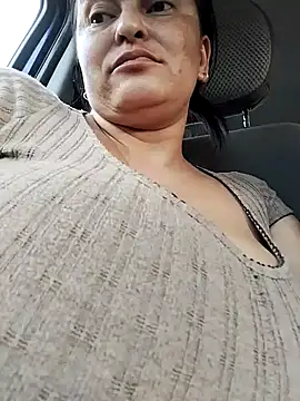 Horny-Mommy-Dirty online show from October 27, 10:15 pm