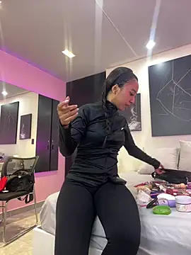 GabrielaLugo online show from February 6, 12:19 pm