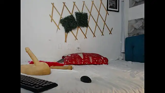 Snapshot of diabla_sexyboobs chatting on October 27, 7:41 pm diabla sexyboobs online show from October 27, 7:41 pm