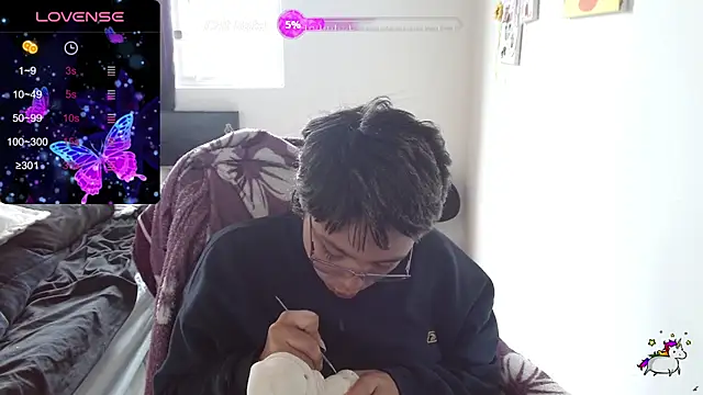 TRIXIE TANG28 online show from November 16, 5:57 pm