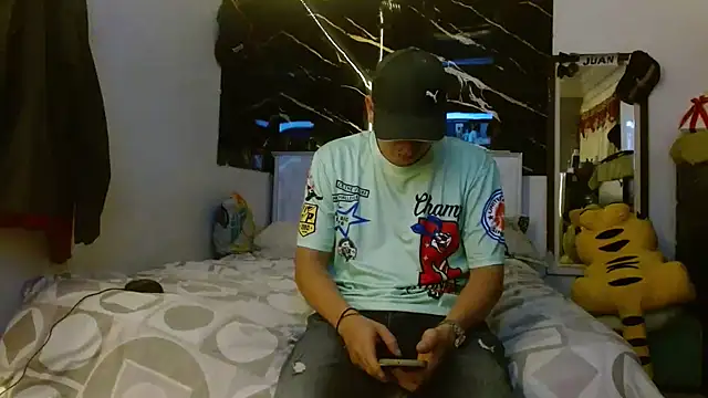 couplehot7777 online show from October 19, 2:57 am