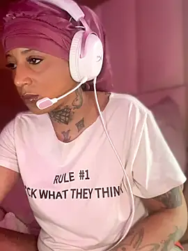 CrownedNyaries online show from February 19, 5:12 pm