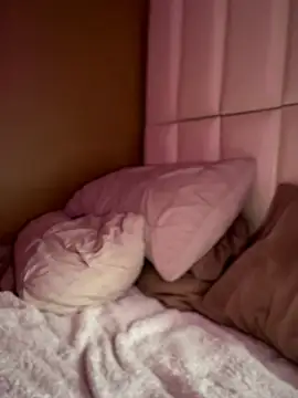 CrownedNyaries online show from February 14, 1:46 pm