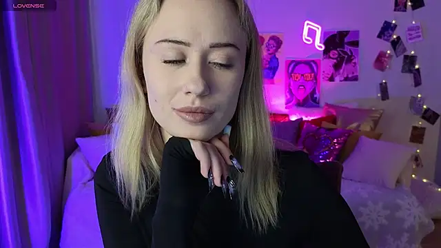 SashaBrooks online show from January 17, 2:13 pm