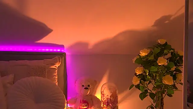 AngeliqueSkye online show from October 29, 4:17 am